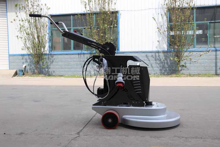 拋光機(jī)是為了讓地面表面有光澤，需要先研磨后才可以拋光。拋光分為粗拋和精拋，這時(shí)候可以使用拋光機(jī)，配合拋光墊，提高地面的光澤度。高速地坪拋光機(jī)讓你輕松完成地坪拋光工作，提高地坪亮度。