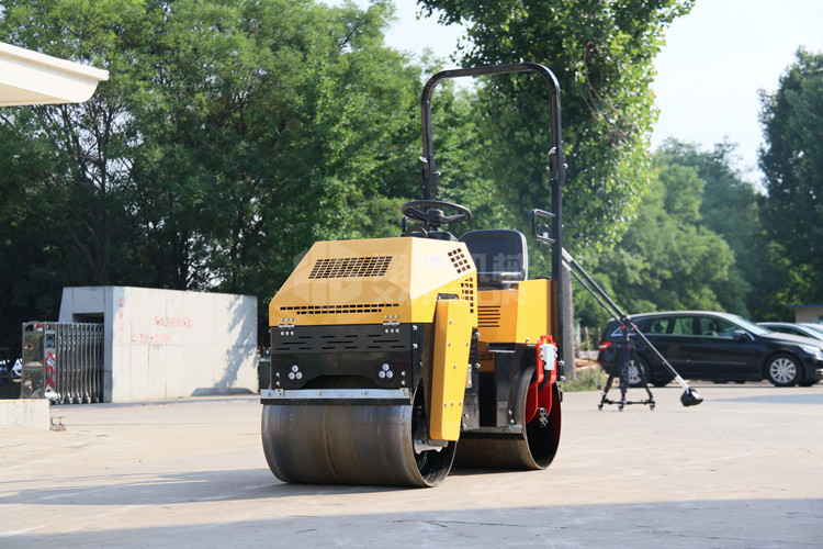 小型壓路機(jī)解封碾壓技巧詳解，新手不可錯(cuò)過(guò)！